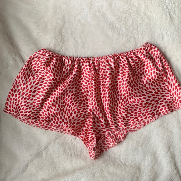 New with tags - Victoria’s Secret two piece pajama set - Picture 2 of 5